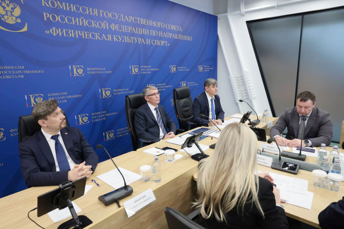 Губернатор Тульской области Дмитрий Миляев возглавил заседание комиссии Госсовета по спорту Губернатор Тульской области Дмитрий Миляев возглавил заседание комиссии Госсовета по спорту