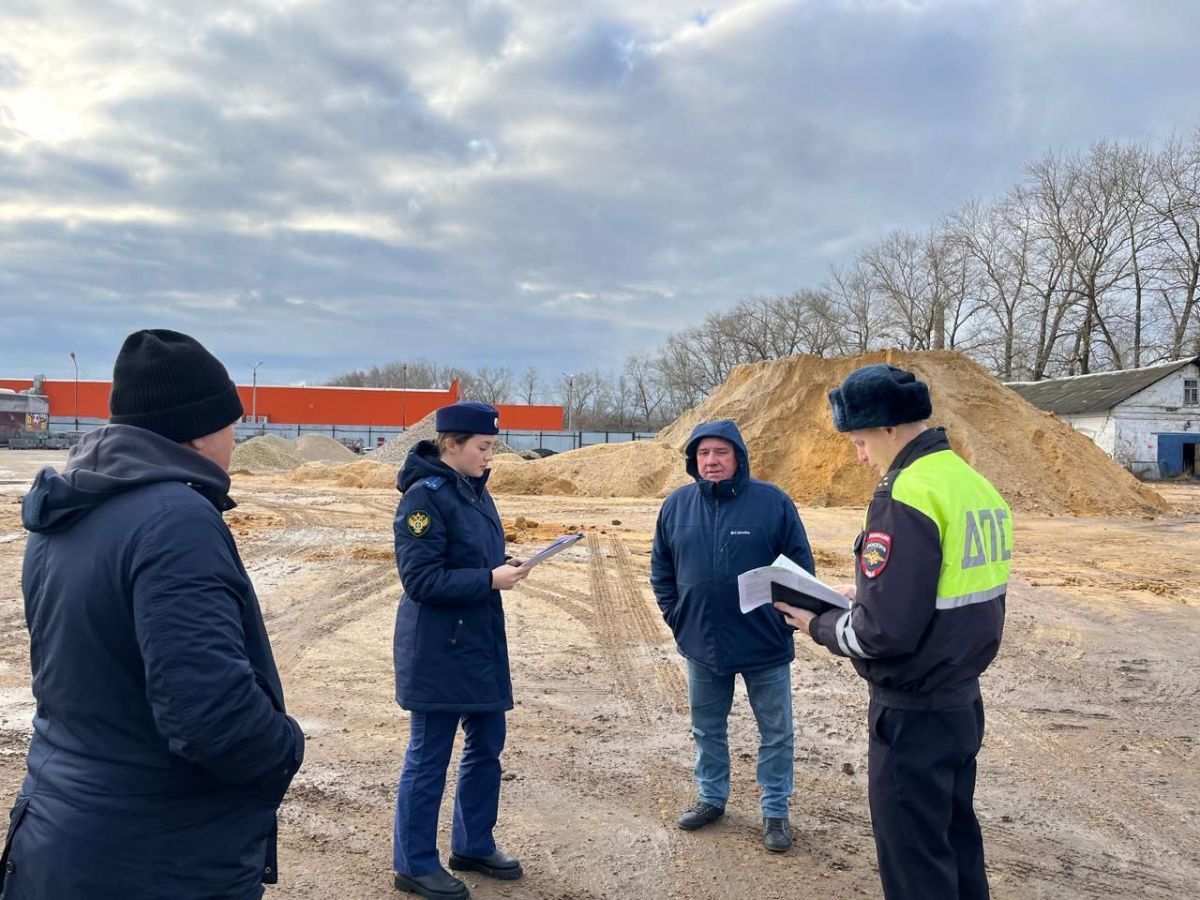 В Щекинском районе прокуратура проверила подготовку к зимнему содержанию дорог