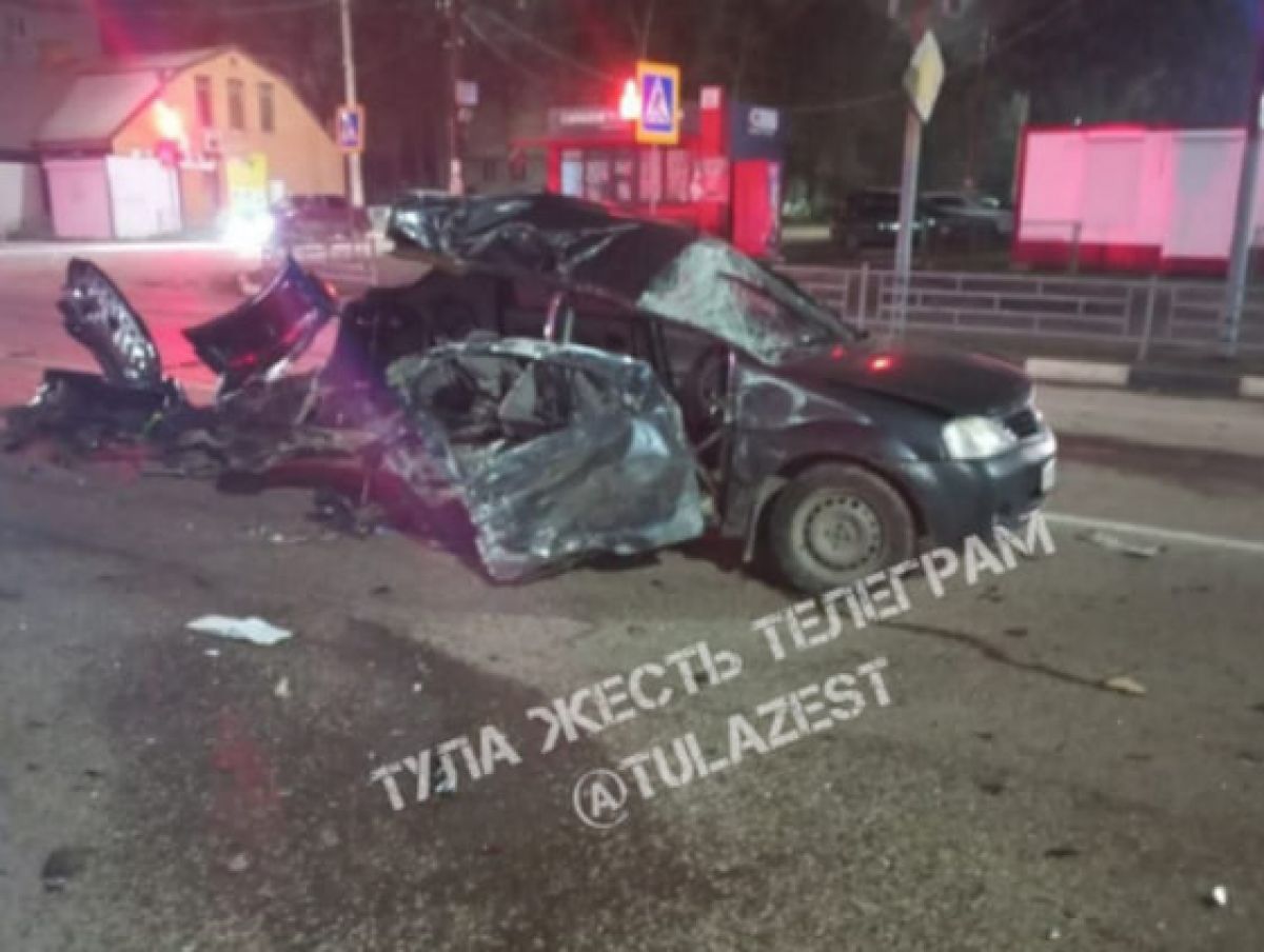 В Ефремове Тульской области в ДТП погибла девушка В Ефремове Тульской области в ДТП погибла девушка