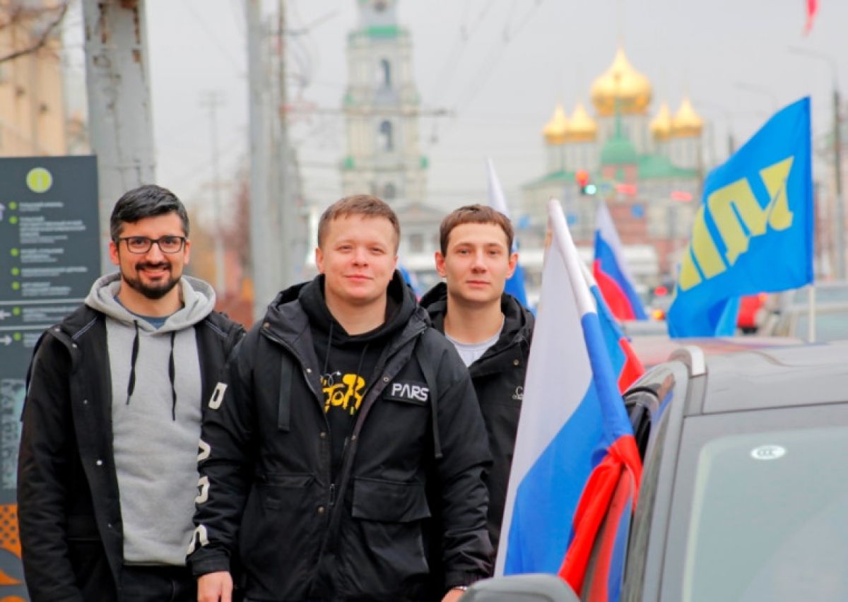 Тульские депутаты: «Благодарим всех, кто поддерживает бойцов, помогает фронту» Тульские депутаты: «Благодарим всех, кто поддерживает бойцов, помогает фронту»