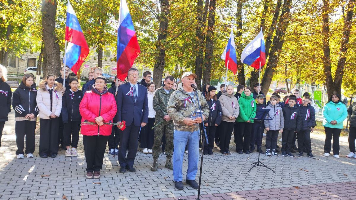 Виктор Борисов: «Они продолжают славный путь своих отцов и дедов» Виктор Борисов: «Они продолжают славный путь своих отцов и дедов»
