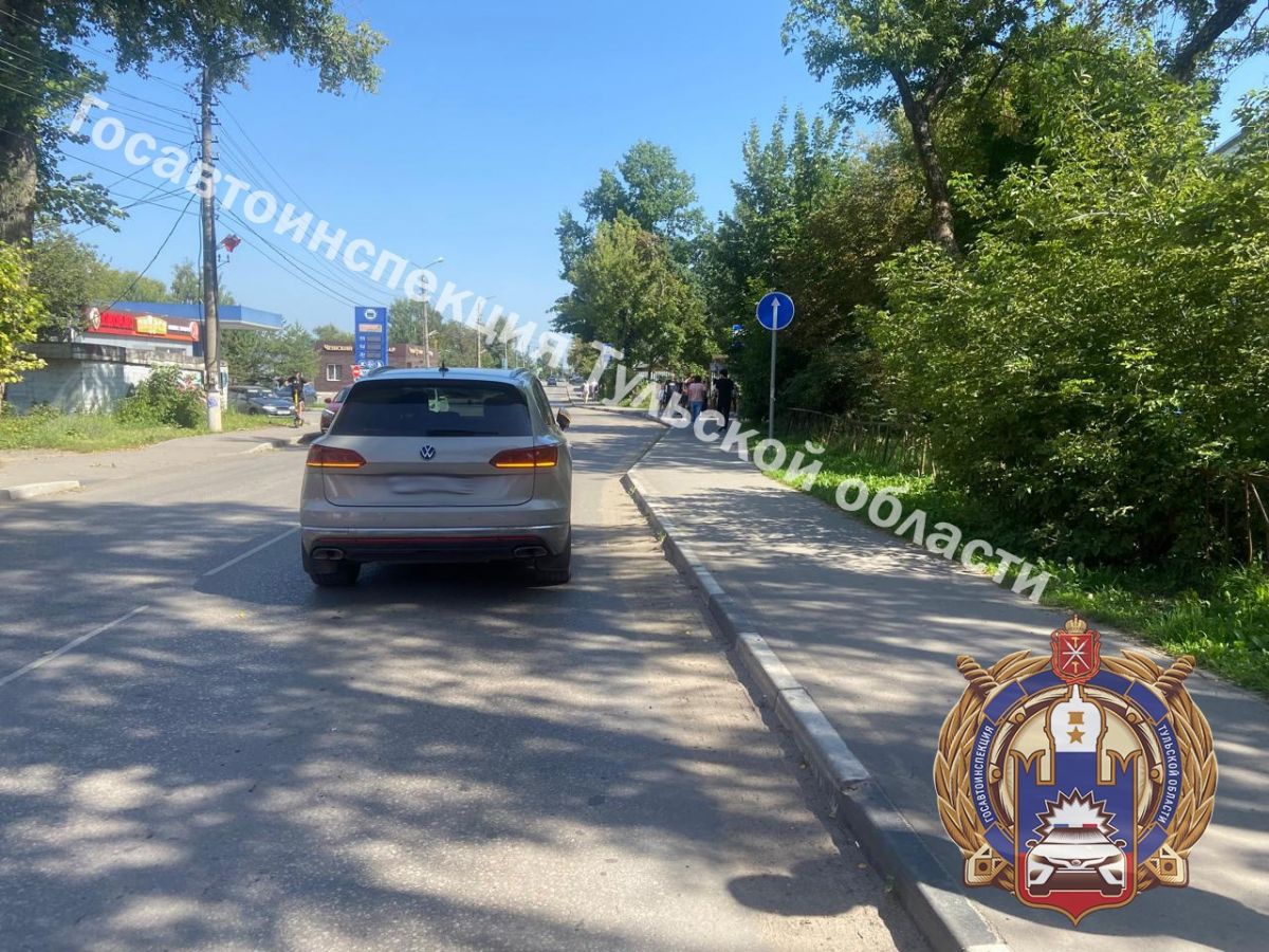 В Киреевске иномарка сбила девочку, переходившую дорогу в неположенном месте В Киреевске иномарка сбила девочку, переходившую дорогу в неположенном месте