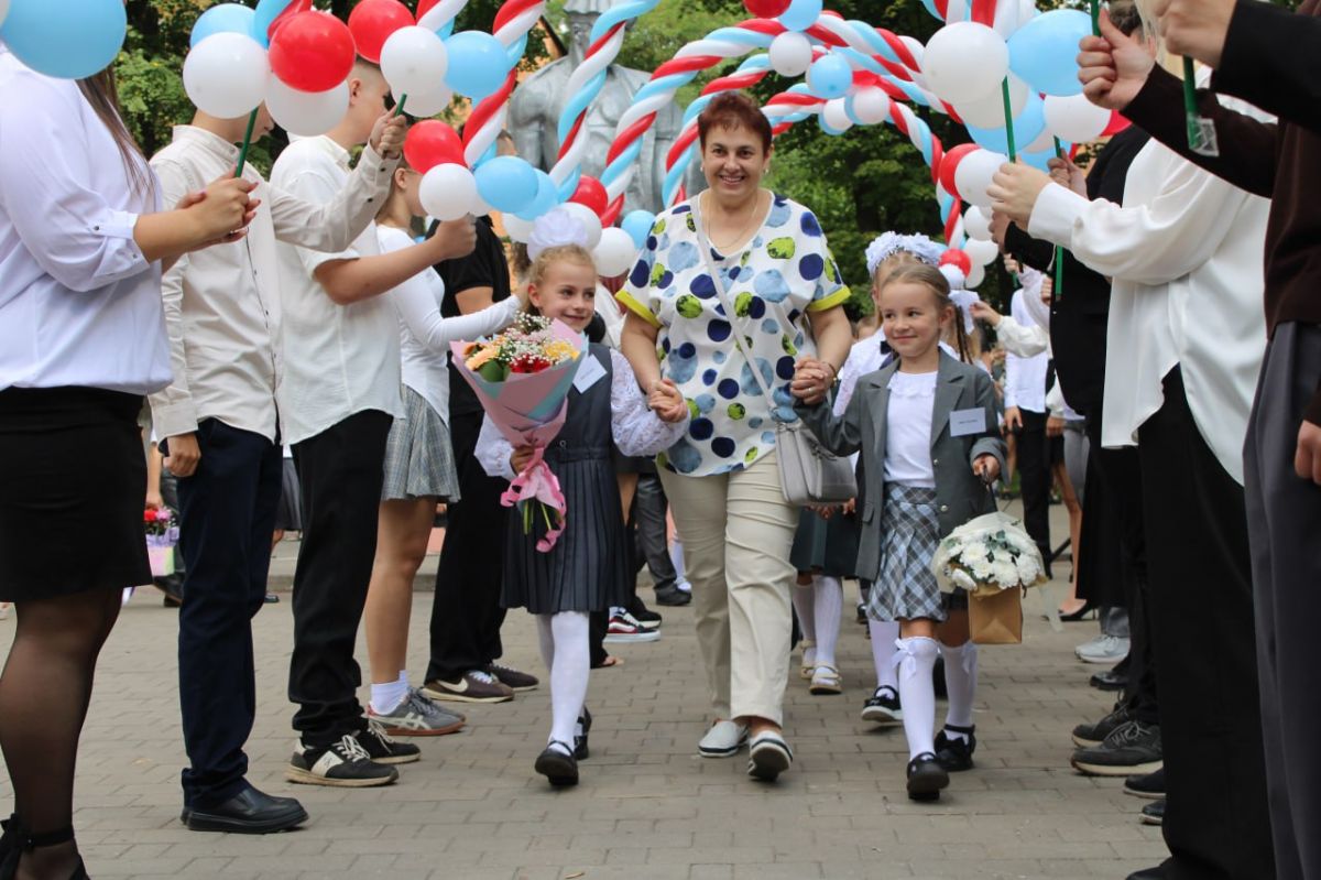 Новый учебный год начался для более 147 тысяч тульских школьников