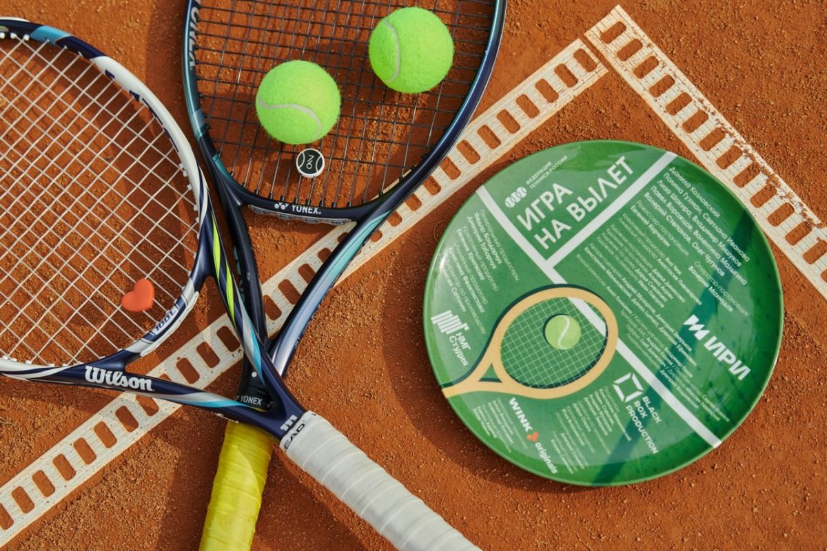 На корте Данила Козловский и Полина Гухман: начались съемки сериала «Игра на вылет» для Wink.ru