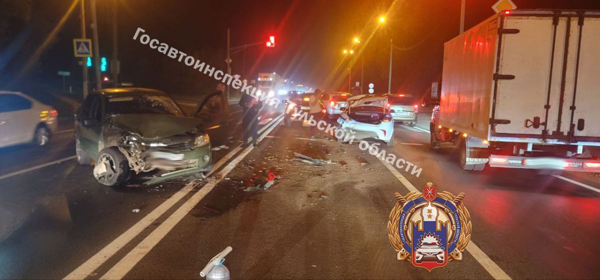 В Туле пьяный водитель спровоцировал «паровозик» на федеральной трассе В Туле пьяный водитель спровоцировал «паровозик» на федеральной трассе