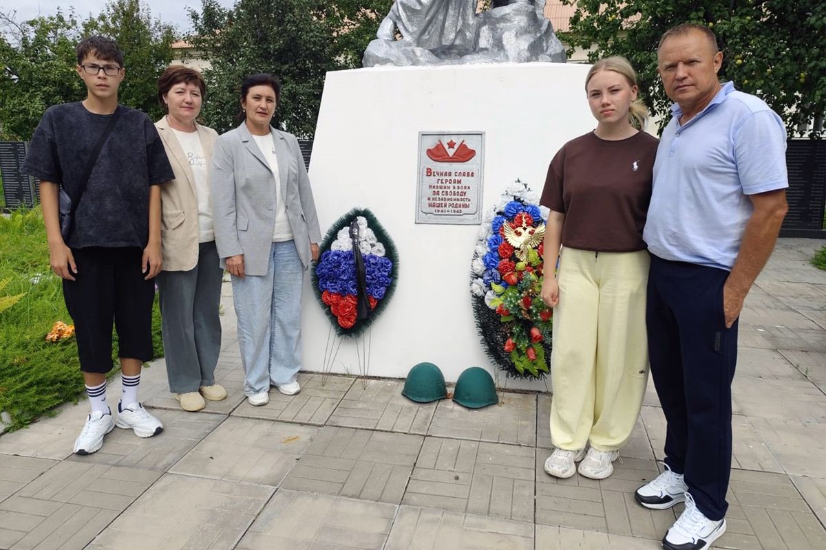 Вероника Радюкова: «Бойцы СВО – достойные продолжатели славных дел своих дедов» Вероника Радюкова: «Бойцы СВО – достойные продолжатели славных дел своих дедов»