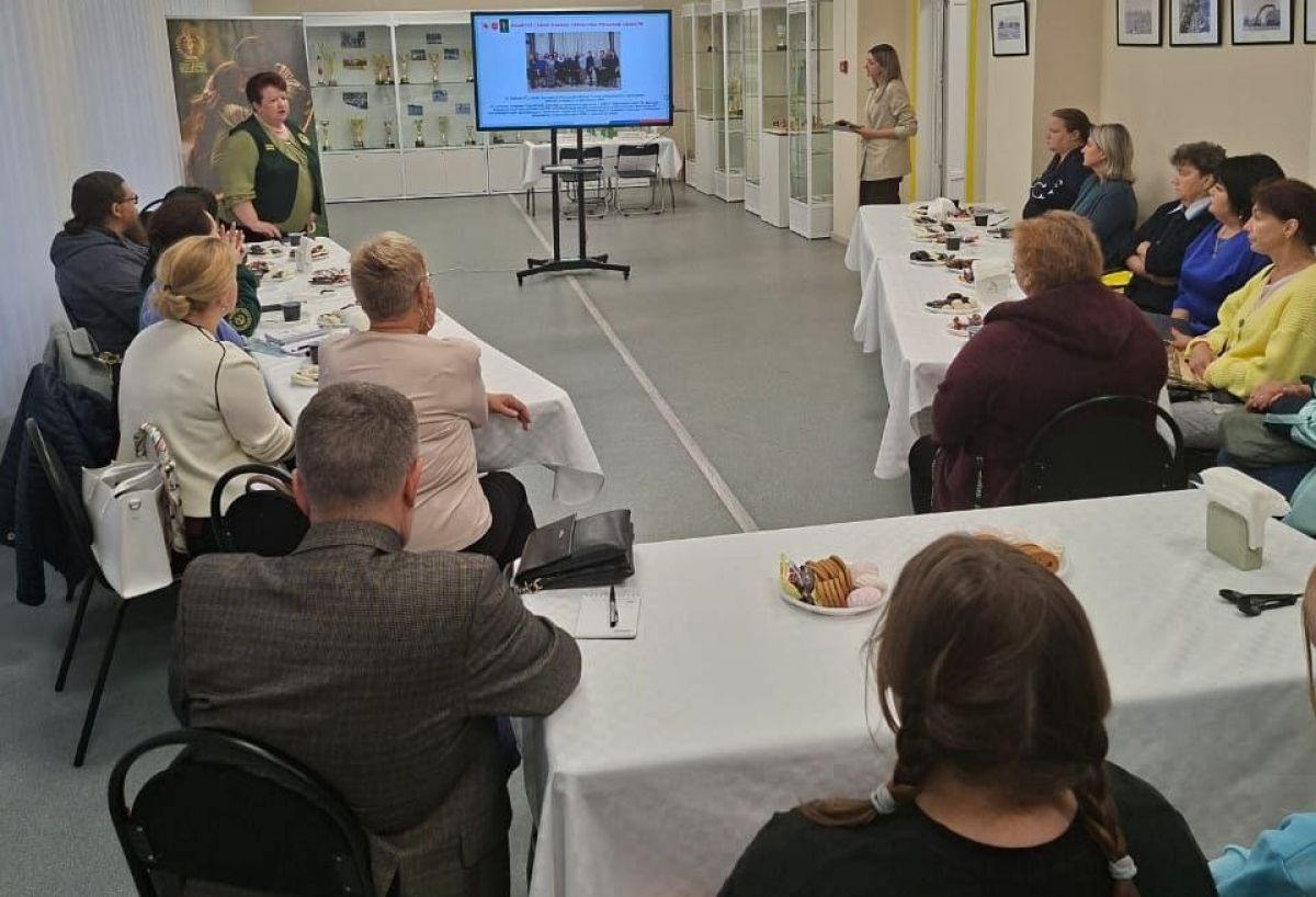 Комитет семей воинов Отечества провел встречу в поселке Теплом Комитет семей воинов Отечества провел встречу в поселке Теплом
