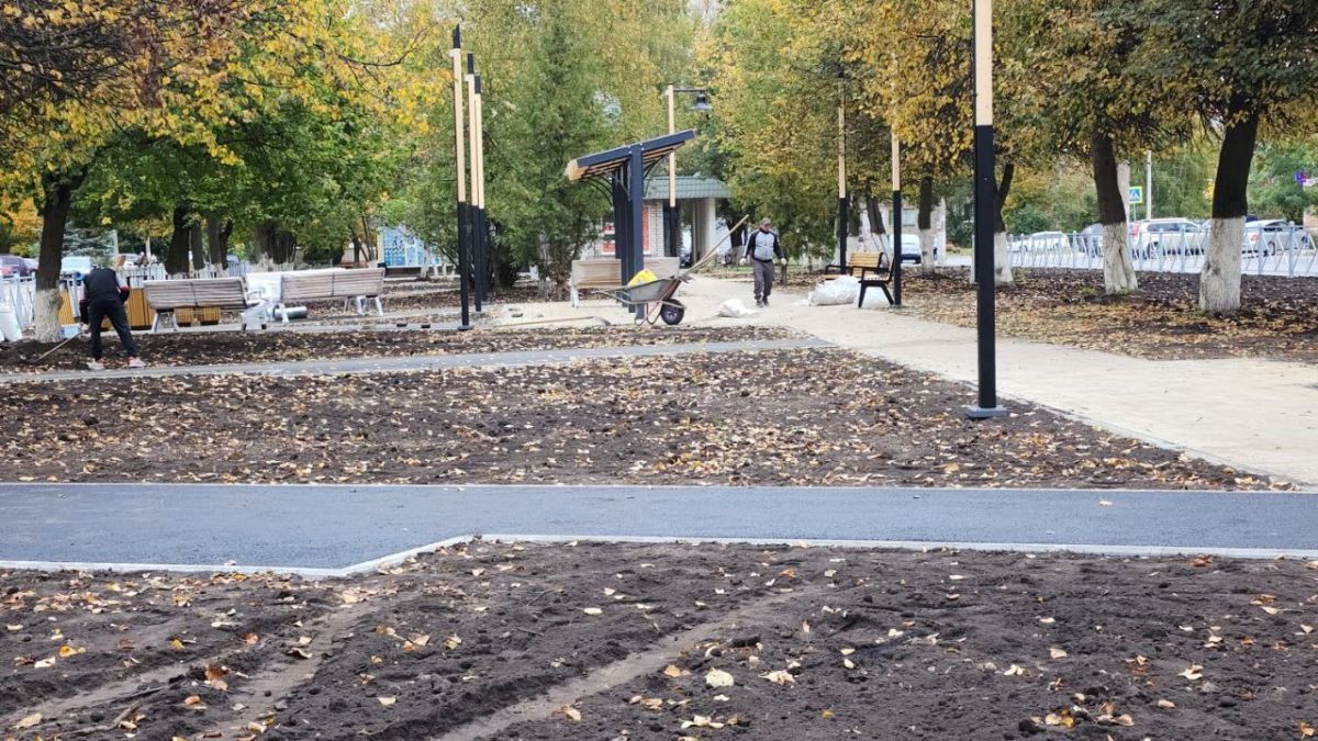 В «Липовом сквере» Алексина завершается обновление В «Липовом сквере» Алексина завершается обновление