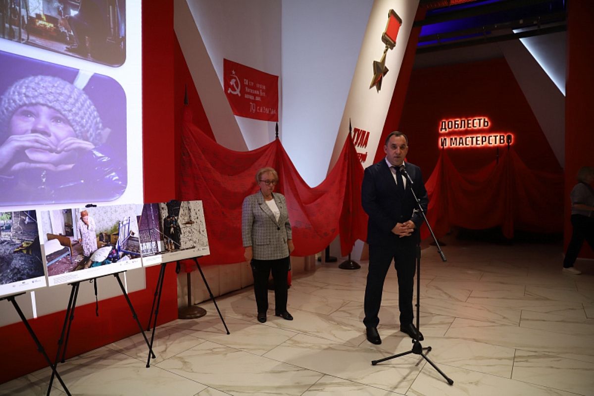 В Туле открылась фотовыставка работ военкоров из зоны проведения СВО В Туле открылась фотовыставка работ военкоров из зоны проведения СВО