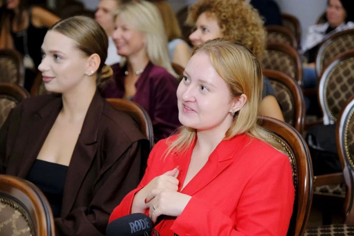 Журналисты из Тулы — в числе первых зрителей сериала «Москва слезам не верит. Всё только начинается» Журналисты из Тулы — в числе первых зрителей сериала «Москва слезам не верит. Всё только начинается»