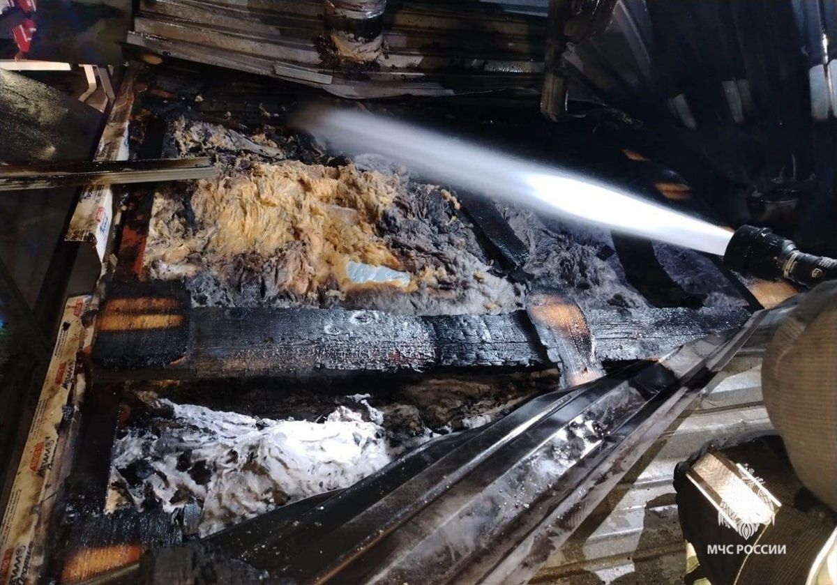 В Новомосковске Тульской области загорелся торговый павильон В Новомосковске Тульской области загорелся торговый павильон