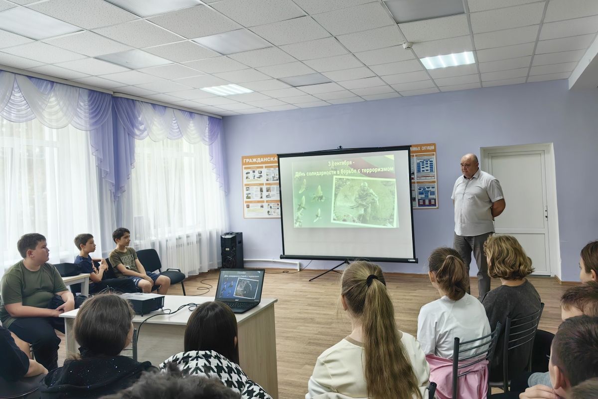 Эдуард Бакулин: «Сохранить мир и покой россиян можно только выполнив все задачи специальной военной операции» Эдуард Бакулин: «Сохранить мир и покой россиян можно только выполнив все задачи специальной военной операции»