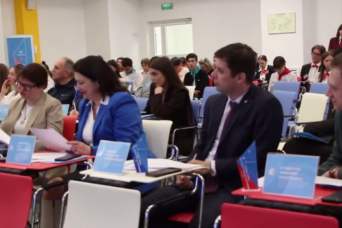 В Тульской области провели форум по профориентации для школьников В Тульской области провели форум по профориентации для школьников