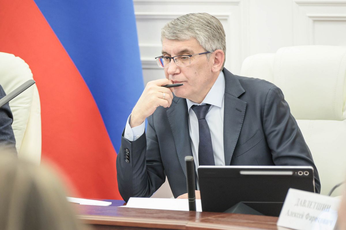 Дмитрий Миляев рассказал об уверенном росте рождаемости среди молодых туляков