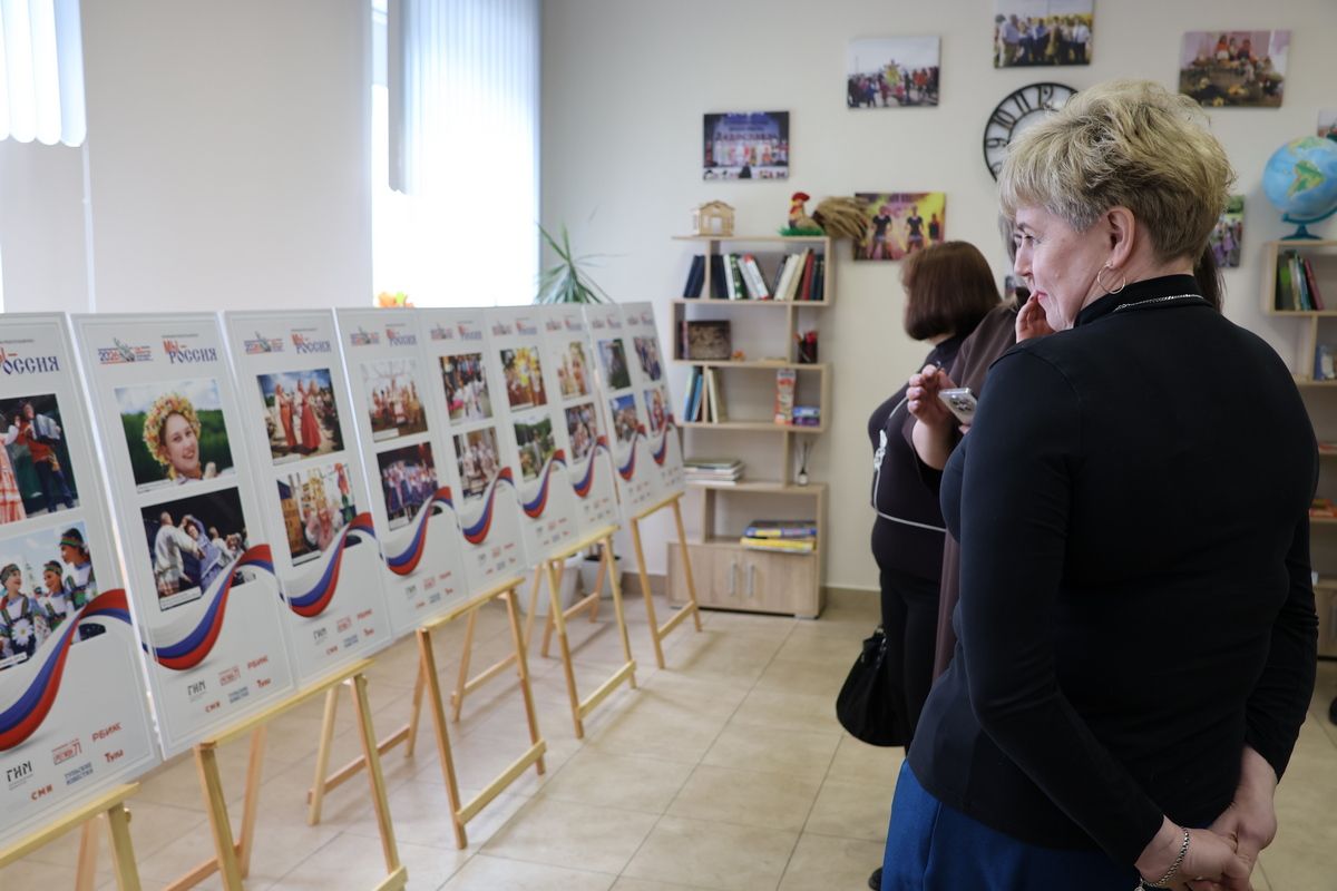 Выставку «Мы – Россия» Елены Кузнецовой показали в Киреевске