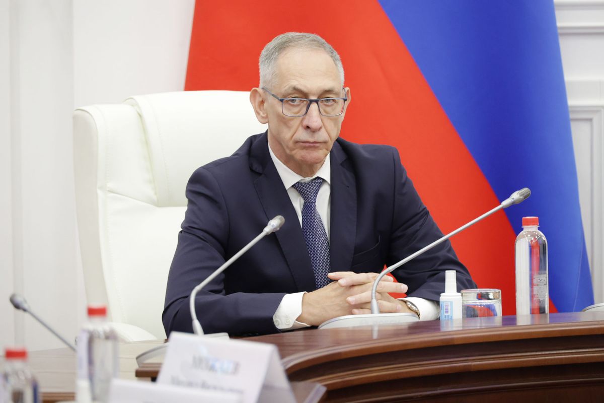 Александр Стариков покидает пост главного федерального инспектора по Тульской области Александр Стариков покидает пост главного федерального инспектора по Тульской области