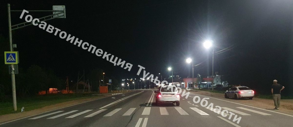 На трассе в Тульской области 21-летний пешеход попал под колеса автомобиля на зебре На трассе в Тульской области 21-летний пешеход попал под колеса автомобиля на зебре