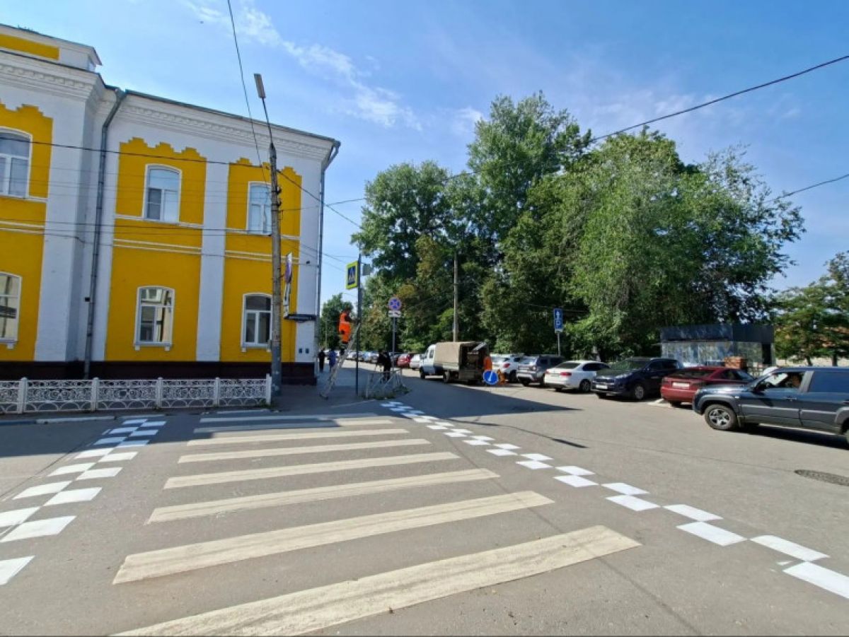 В Туле на 295 пешеходных переходах у школ появится «зебра»