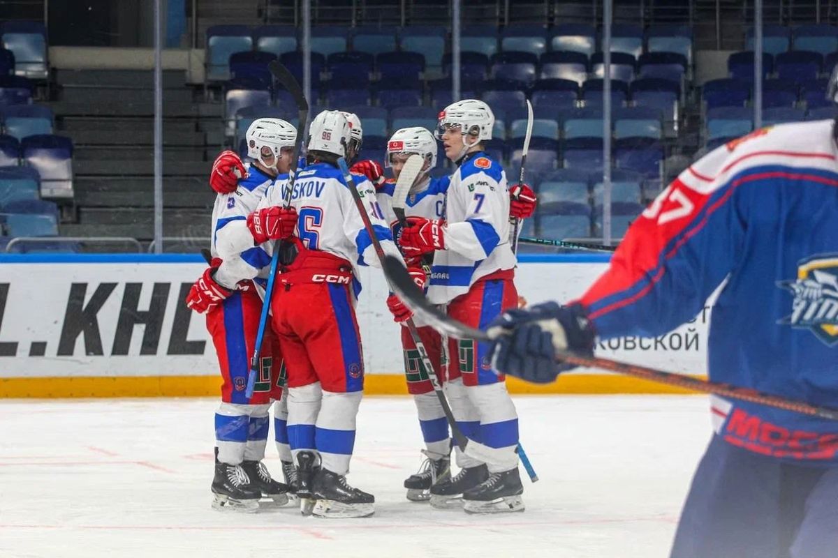 Тульская «АКМ-Юниор» свергла «Атлант» Тульская «АКМ-Юниор» свергла «Атлант»