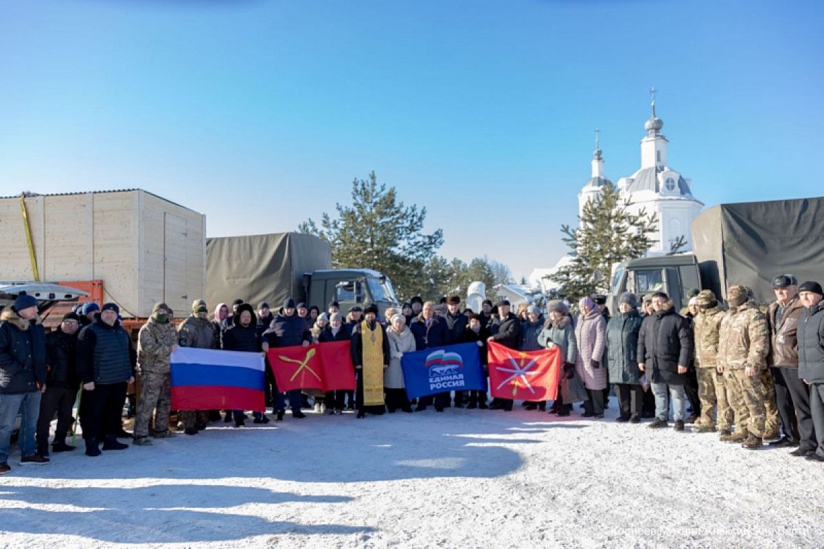 Анатолий Симонов принял участие в отправке груза для участников СВО