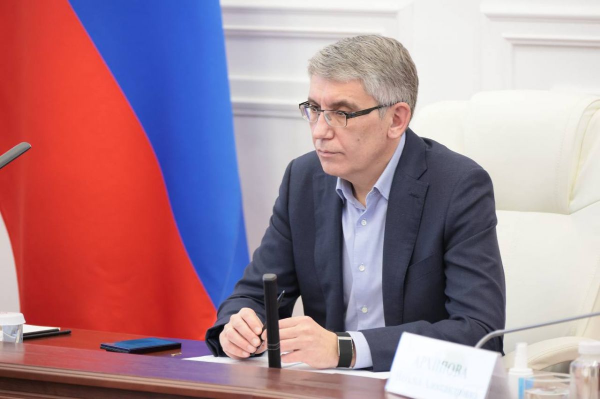 Дмитрий Миляев поручил разработать дорожную карту внедрения в процессы МФЦ технологий ИИ Дмитрий Миляев поручил разработать дорожную карту внедрения в процессы МФЦ технологий ИИ