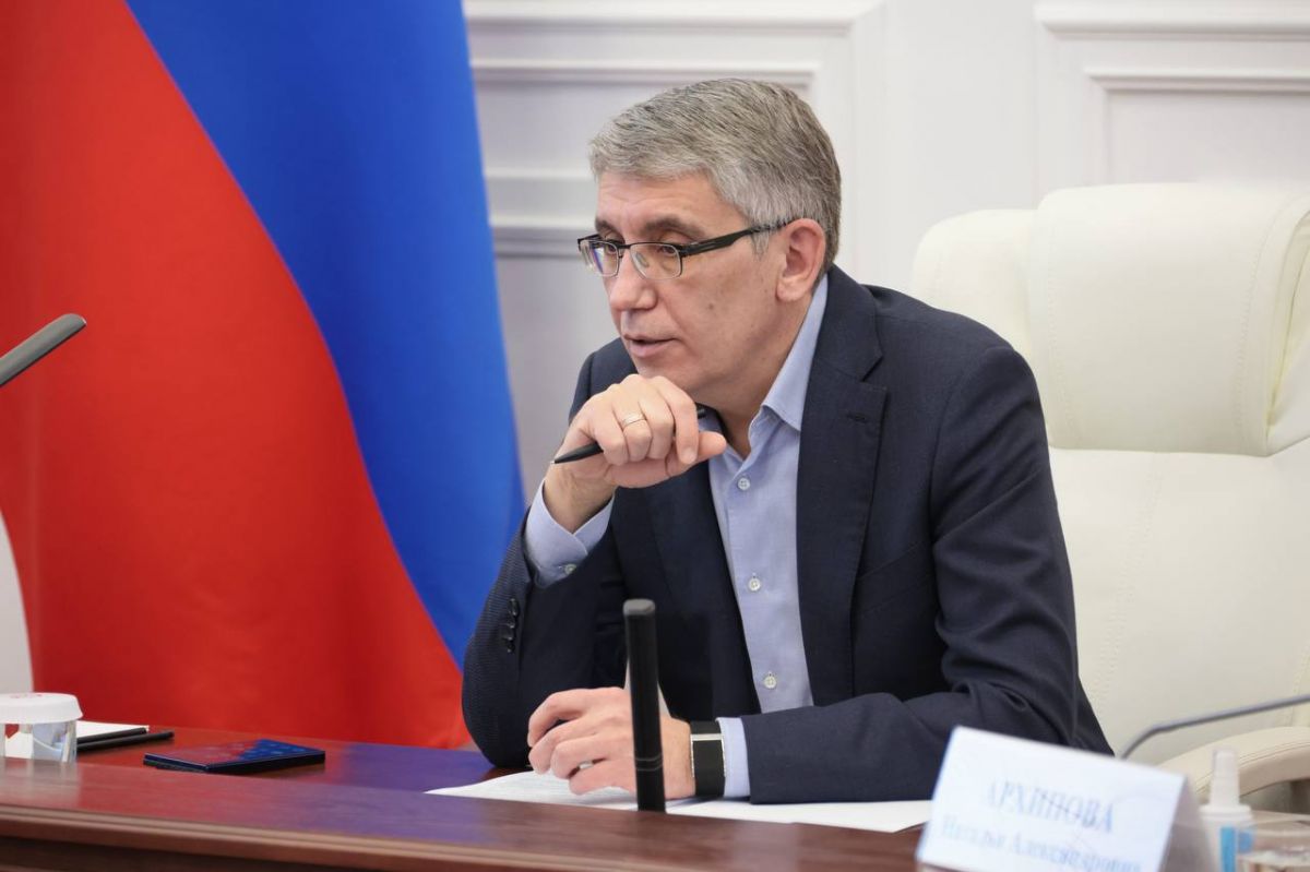 Дмитрий Миляев поручил держать на контроле вопросы расчистки снега Дмитрий Миляев поручил держать на контроле вопросы расчистки снега