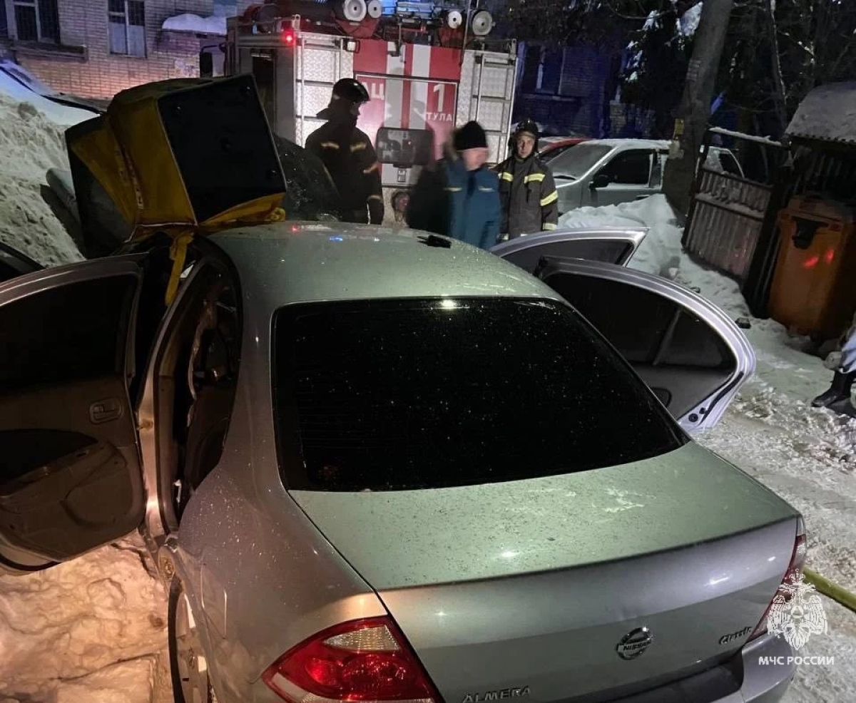 В Туле загорелась легковушка