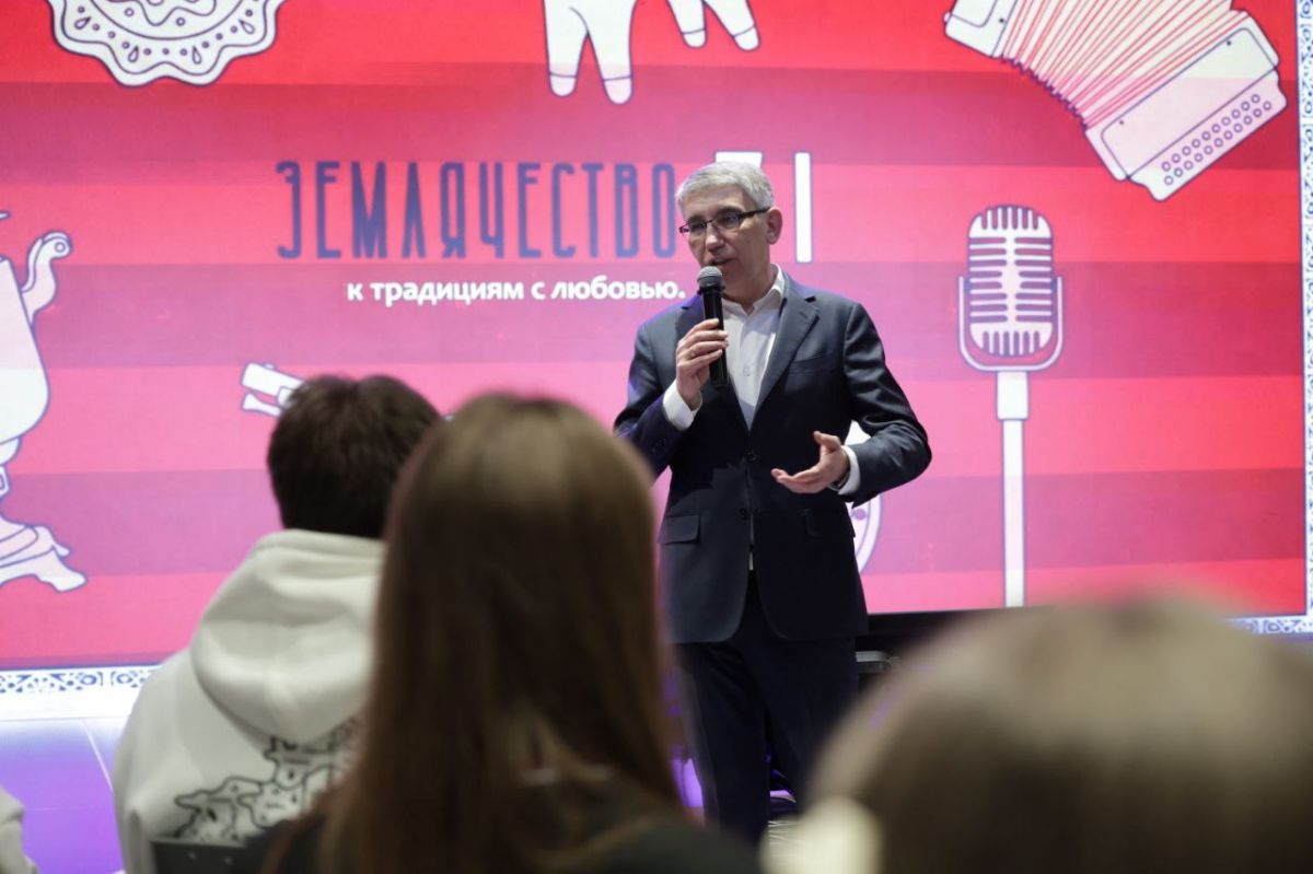 Тульские студенты предложили Дмитрию Миляеву новые проекты для развития региона Тульские студенты предложили Дмитрию Миляеву новые проекты для развития региона