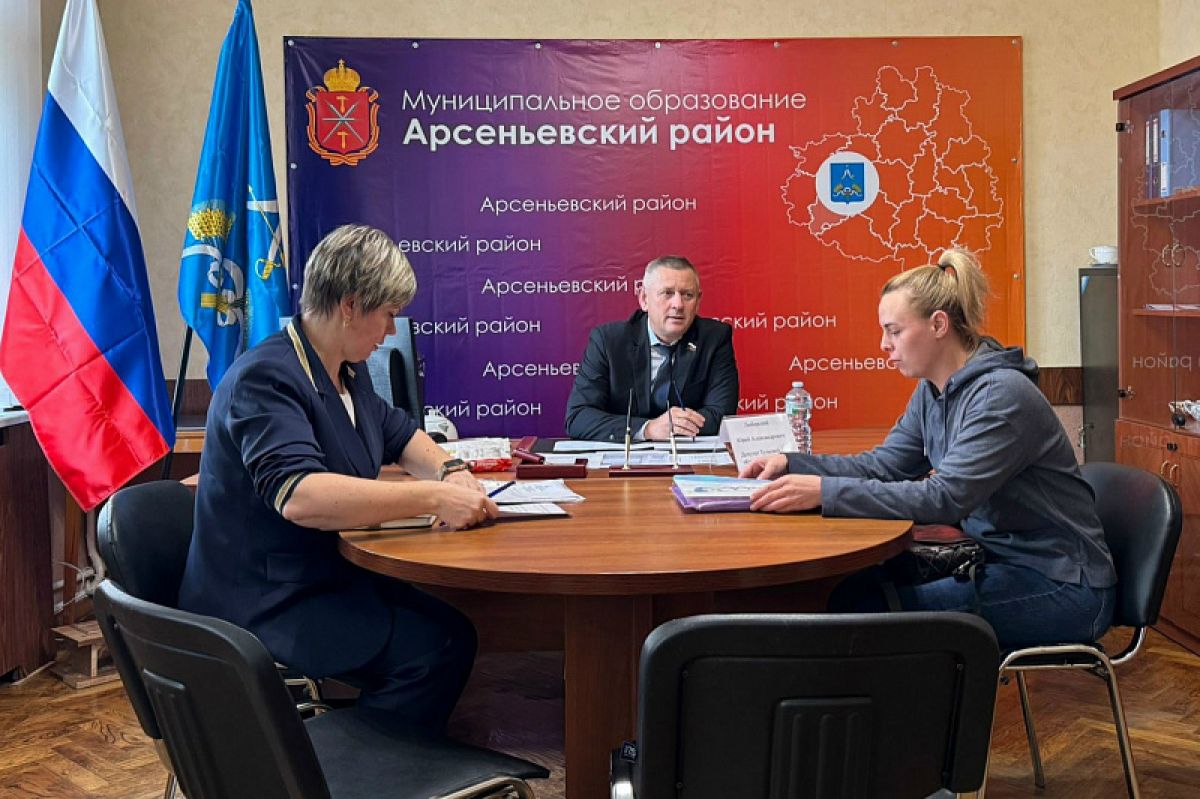 Юрий Любарский: «Мы обязаны помнить, что сила наших защитников - в надежном семейном тыле»