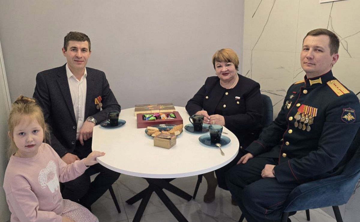 Галина Алешина: «У нас в области очень много мер поддержки для участников СВО и их семей» Галина Алешина: «У нас в области очень много мер поддержки для участников СВО и их семей»