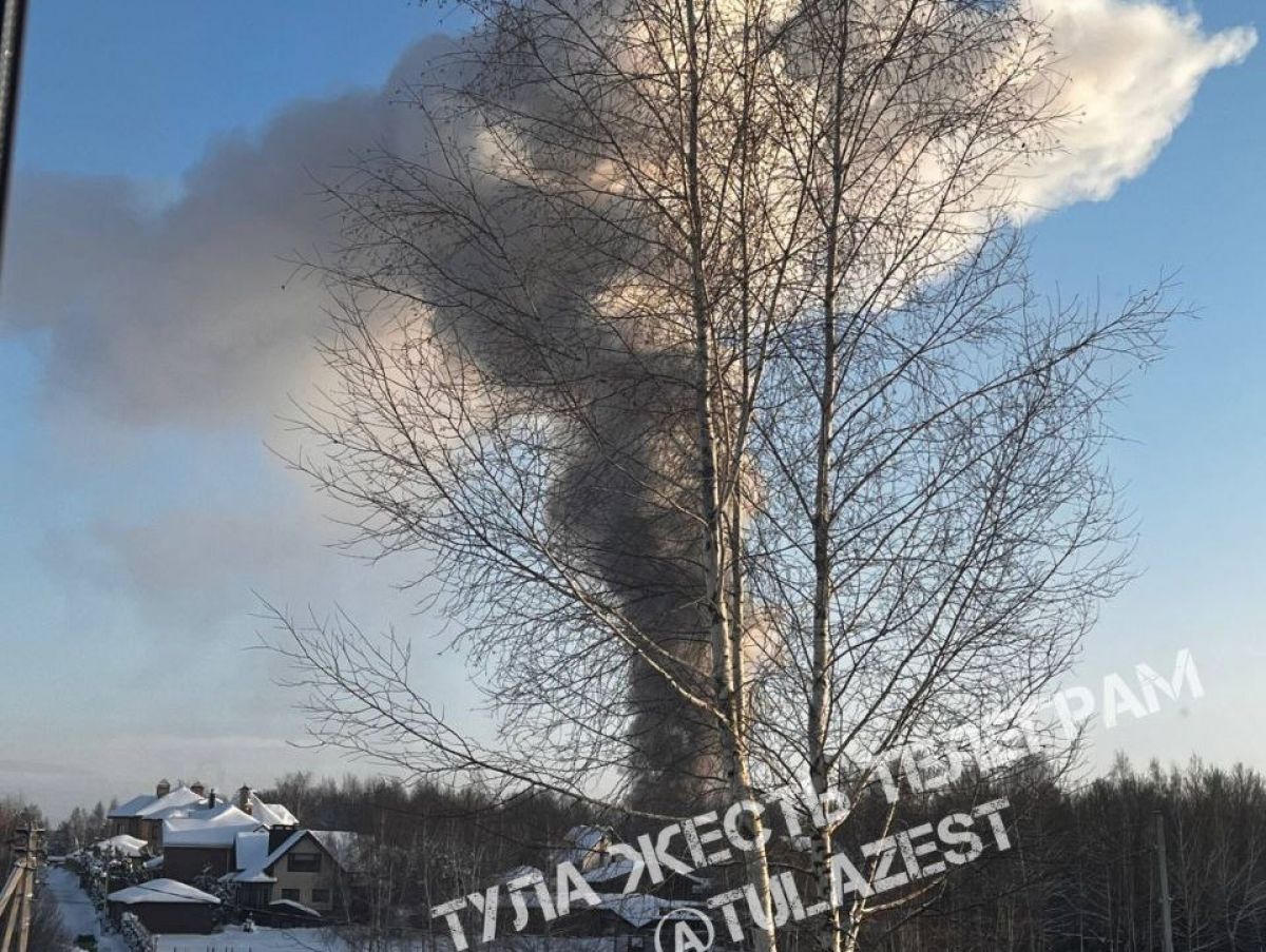 В Большой Туле горит частный дом