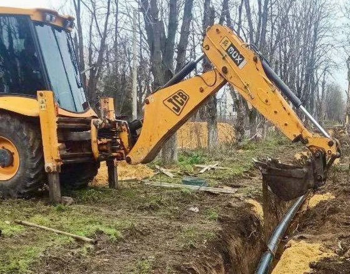 Туляки восстанавливают теплосети водопровод в Мариуполе Туляки восстанавливают теплосети водопровод в Мариуполе