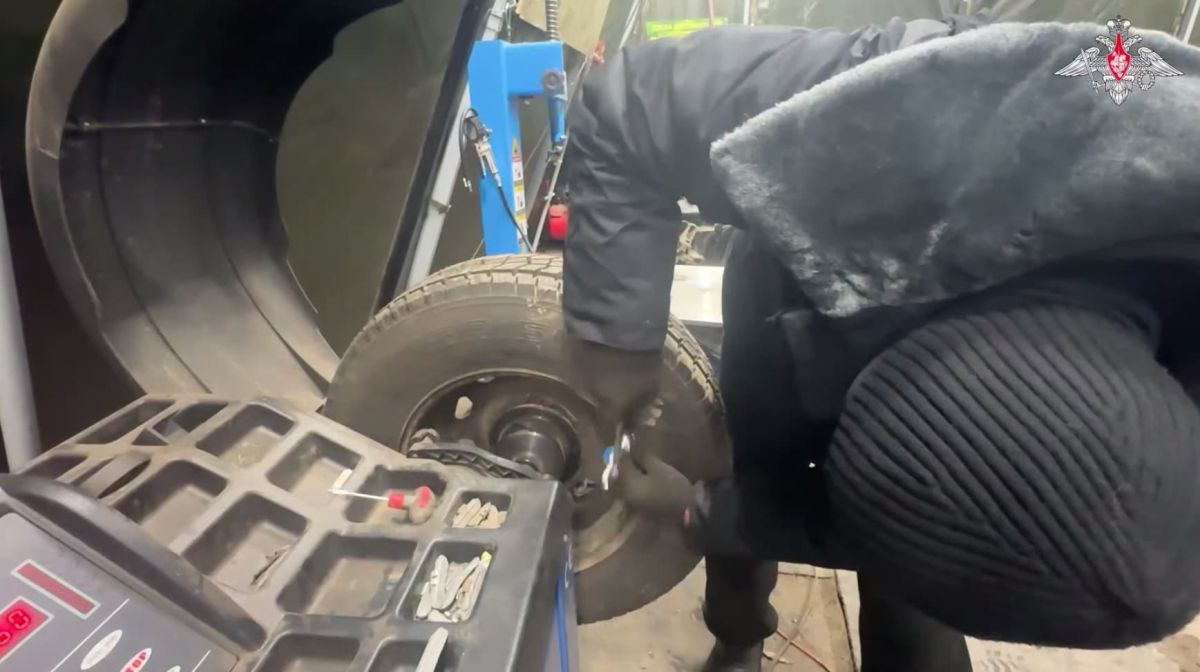 Тульские военные ремонтники обеспечивают восстановление техники в зоне СВО Тульские военные ремонтники обеспечивают восстановление техники в зоне СВО