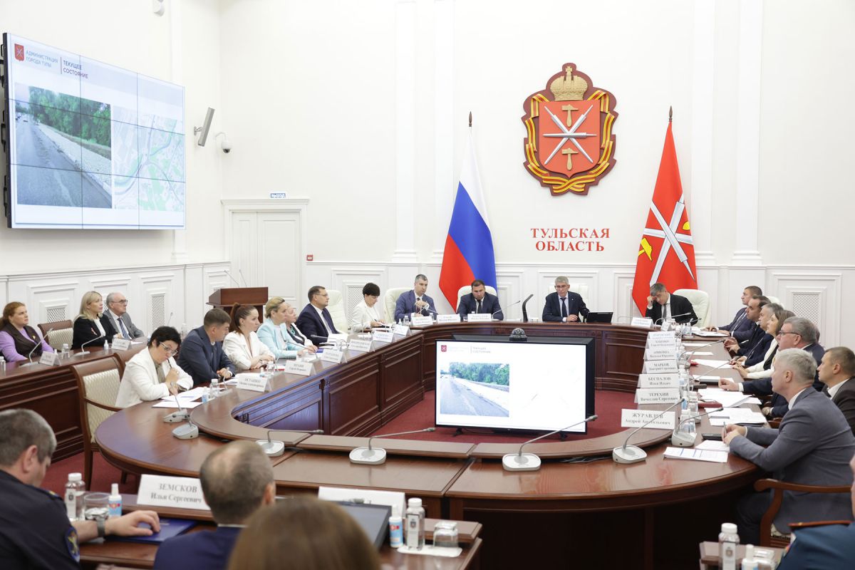 Туляки пожаловались Дмитрию Миляеву на длительный ремонт пешеходных переходов на улице Путейской