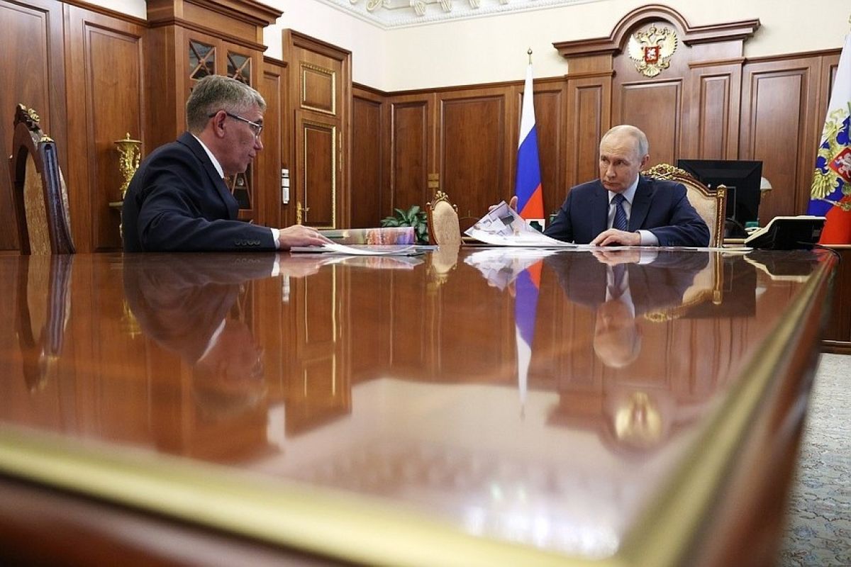Дмитрий Миляев рассказал Владимиру Путину о состоянии промышленности в Тульской области Дмитрий Миляев рассказал Владимиру Путину о состоянии промышленности в Тульской области