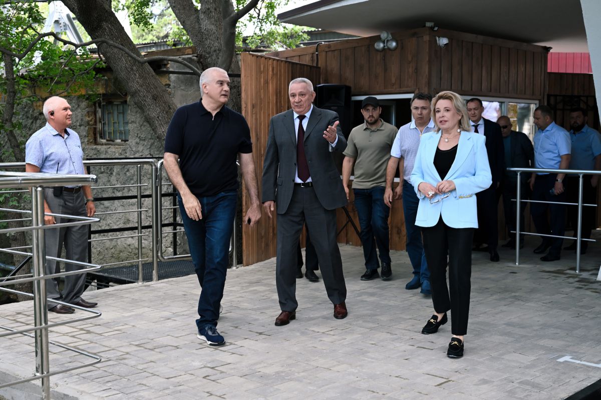 Курортный комплекс «Сосновая Роща» восстановил канатную дорогу в Ялте Курортный комплекс «Сосновая Роща» восстановил канатную дорогу в Ялте