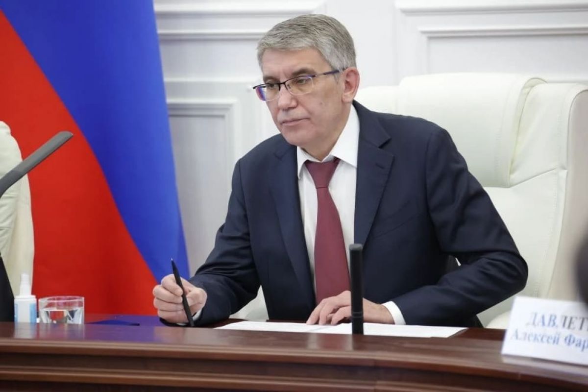 Дмитрий Миляев поручил главам администраций отчитаться об устранении недоработок по вывозу снега и протекшим кровлям