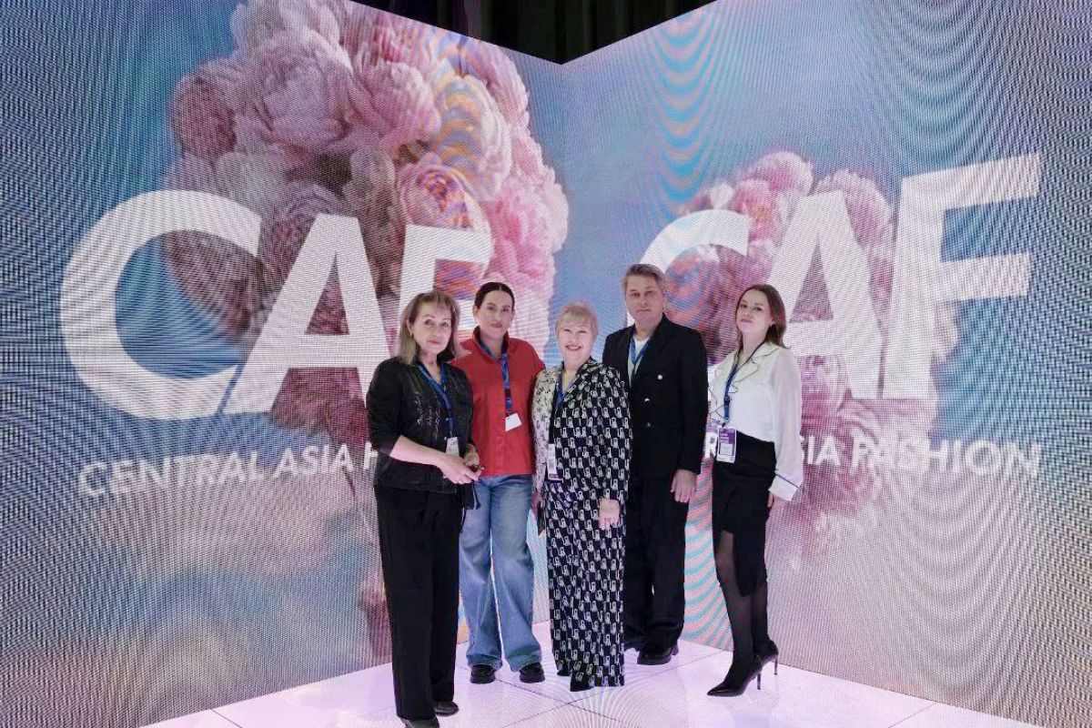 Тульские производители одежды представляют свою продукцию на международной выставке моды в Казахстане