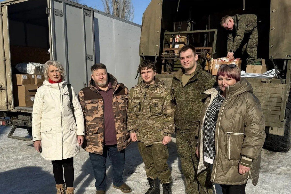Новомосковские волонтеры «Единой России» продолжают оказывать гуманитарную помощь бойцам Новомосковские волонтеры «Единой России» продолжают оказывать гуманитарную помощь бойцам