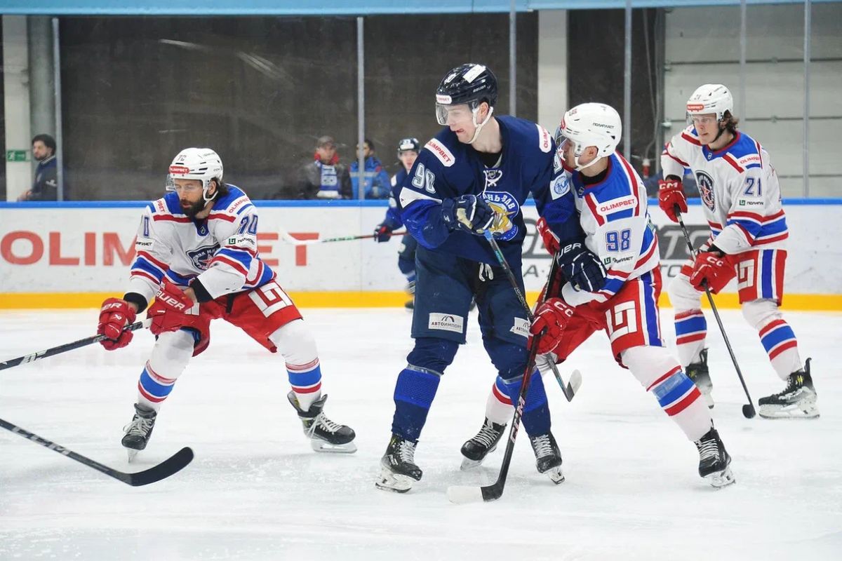 Лучшим бомбардиром тульского «АКМ» стал нападающий Тимур Шарифьянов