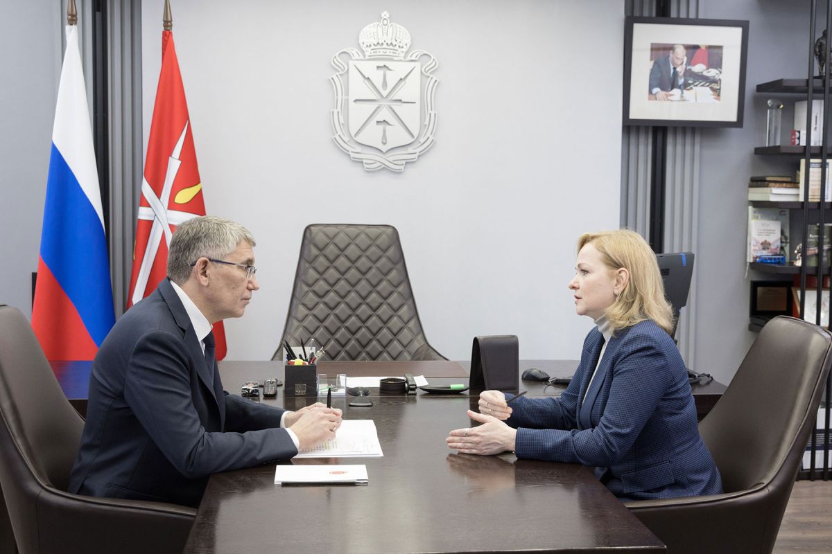 Дмитрий Миляев и Юлия Белехова обсудили поддержку участников СВО и их семей в Тульской области Дмитрий Миляев и Юлия Белехова обсудили поддержку участников СВО и их семей в Тульской области