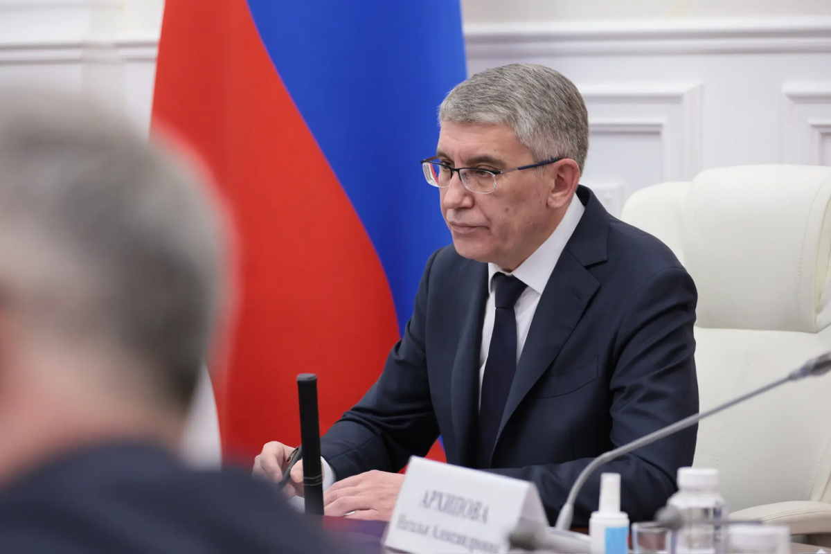 Дмитрий Миляев: «До 9 мая ямочный ремонт должен быть завершен»