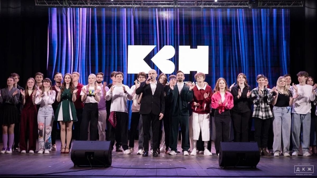 В предъюбилейном сезоне тульской Оружейной лиги КВН сыграют «Дрожжи», «Бакинцы» и «Киберсексуалы» В предъюбилейном сезоне тульской Оружейной лиги КВН сыграют «Дрожжи», «Бакинцы» и «Киберсексуалы»