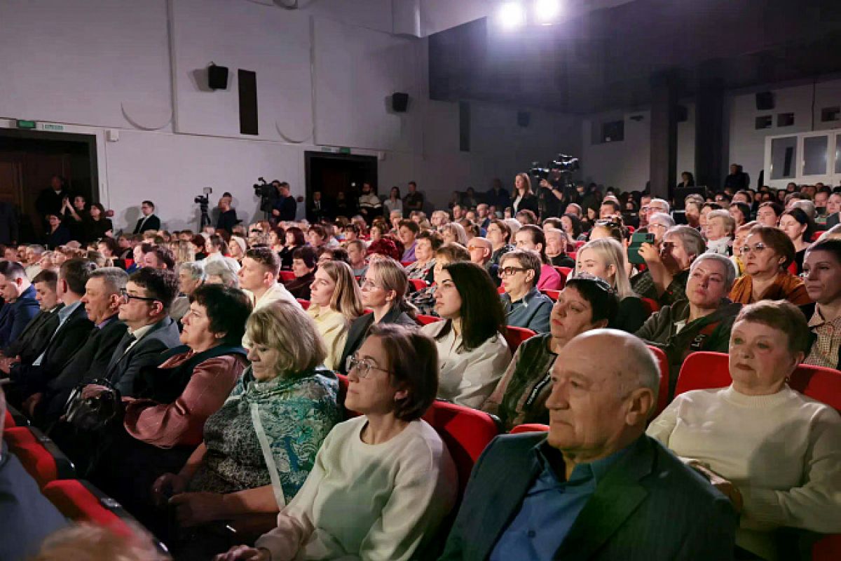 Больницу в Каменском районе отремонтируют к осени этого года Больницу в Каменском районе отремонтируют к осени этого года