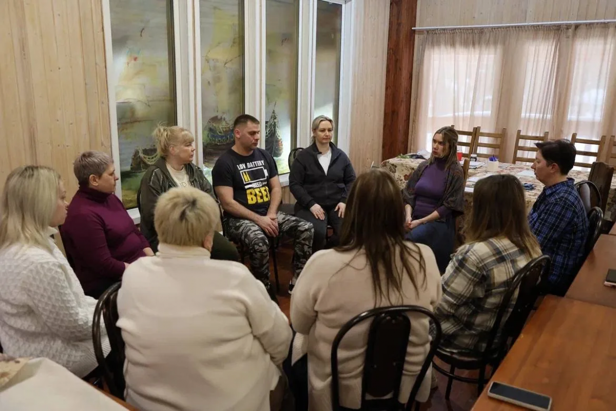 Ветераны СВО и семьи бойцов отправились в «Тур выходного дня с психологом» Ветераны СВО и семьи бойцов отправились в «Тур выходного дня с психологом»