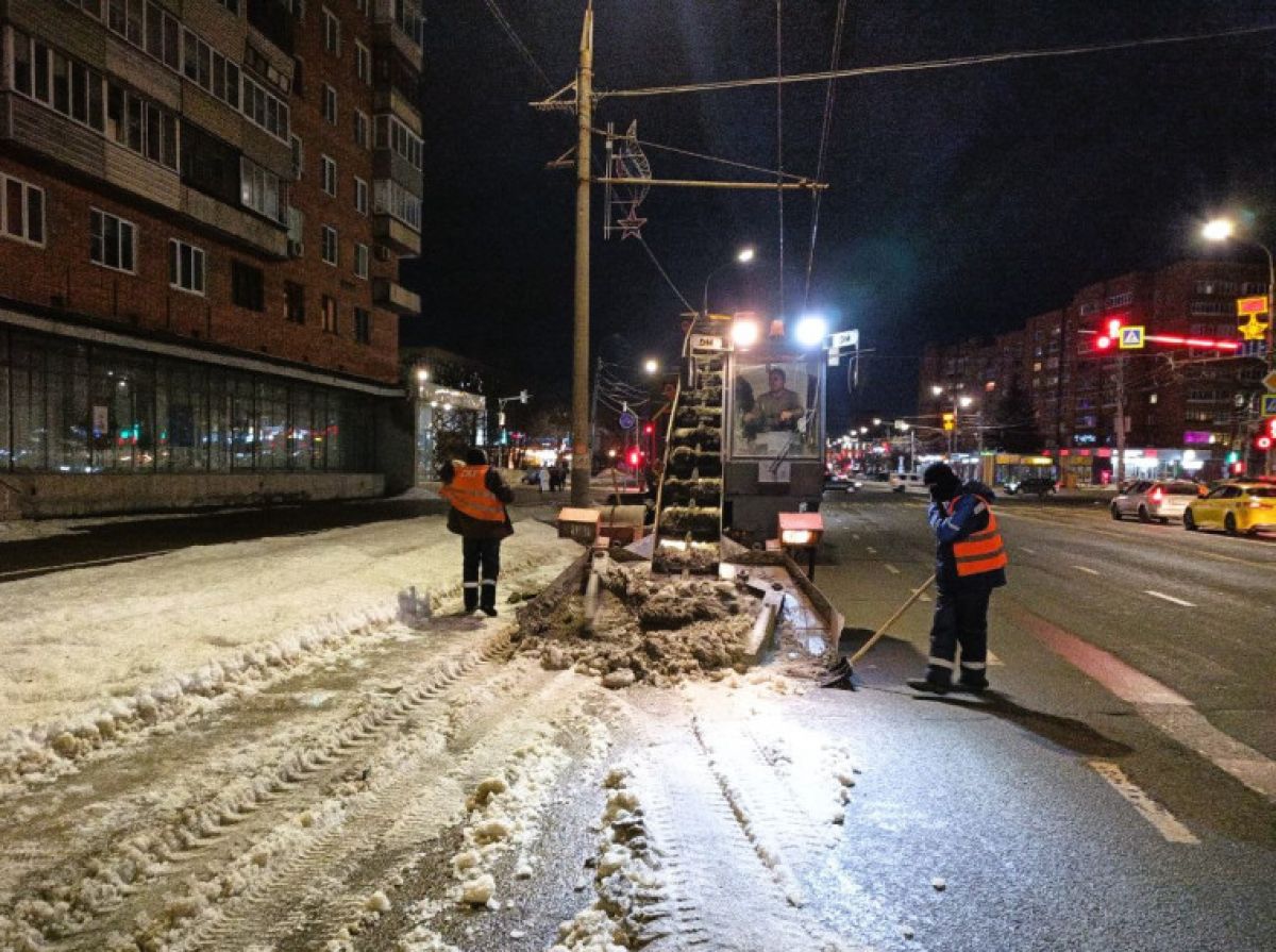 Коммунальщики Тулы за сутки вывезли более 4 тысяч кубометров снега