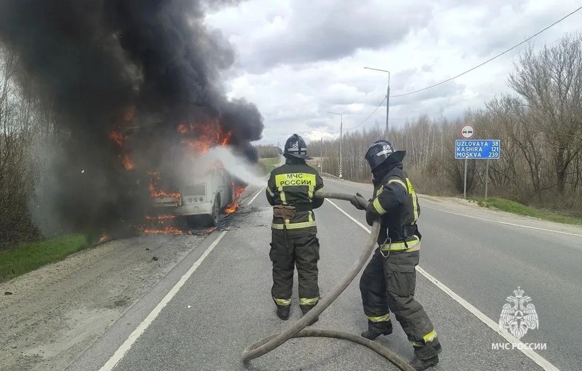 В Тульской области в сгоревшем строительном вагончике погибли два человека