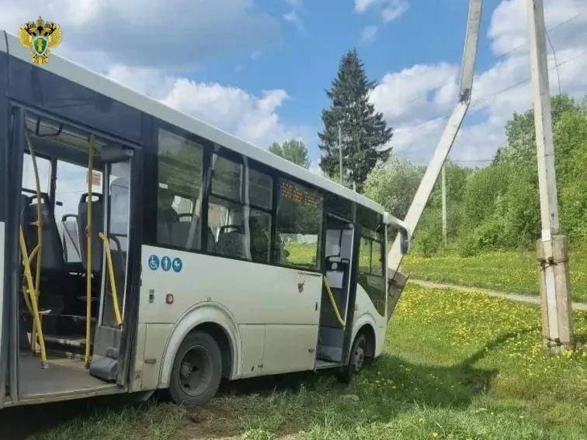 Прокуратура проводит проверку ДТП с автобусом в Венёвском районе Прокуратура проводит проверку ДТП с автобусом в Венёвском районе