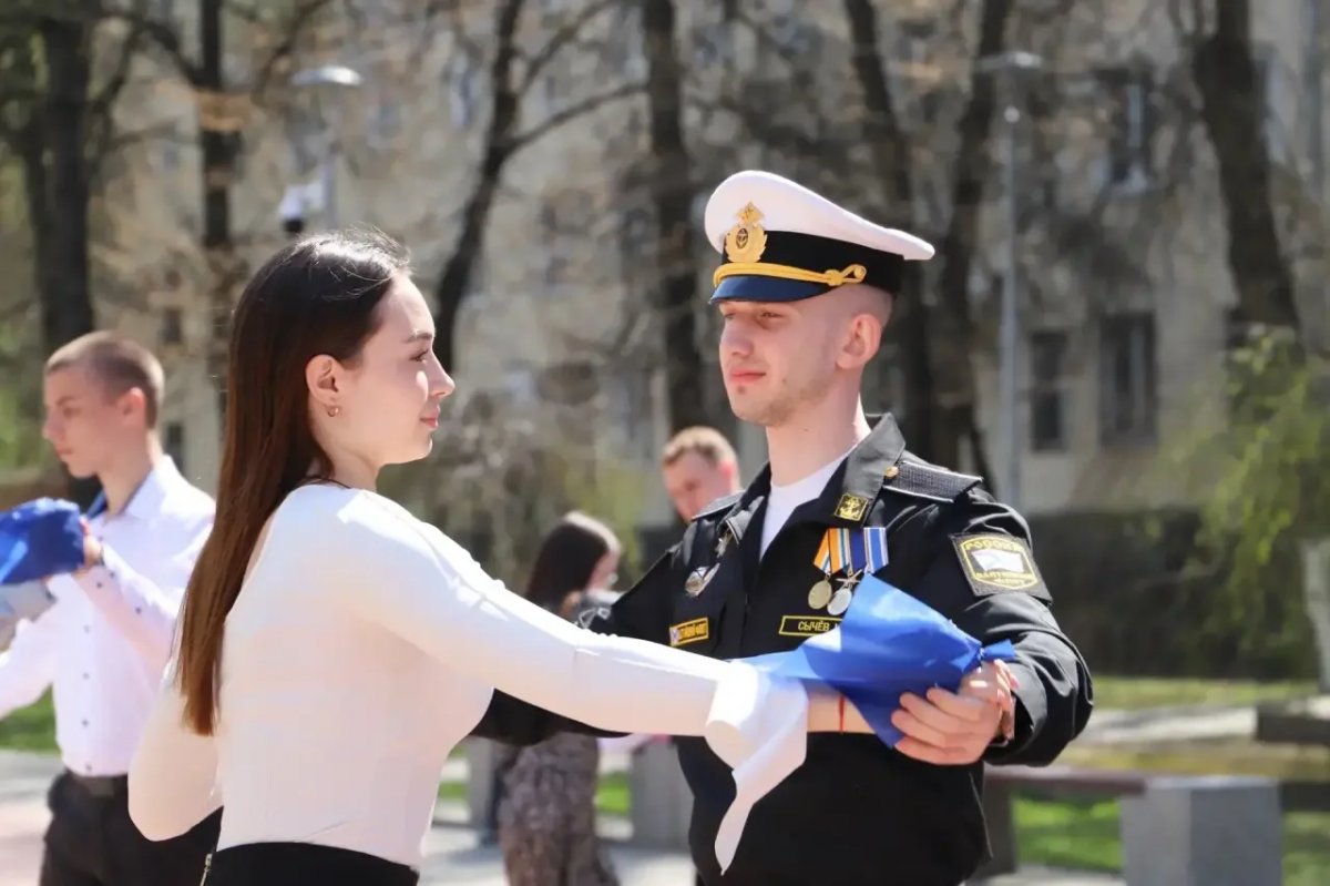 Туляки станцевали «Вальс Победы»