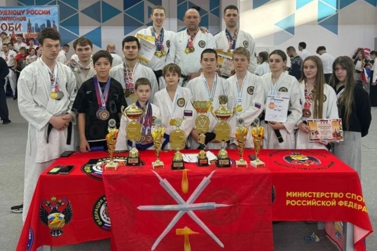 Тульские спортсмены заработали десятки медалей на международных соревнованиях по кобудо